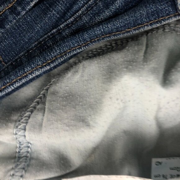 Levi's Womens Capri Jeans Size 10 Blue Denim Medium Wash Casual Rolled Hem - Picture 11 of 15